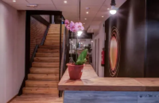 オーレ バックパッカーズ ホステル アリカンテのホテル