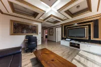 Ritz Castle Resort - Motels