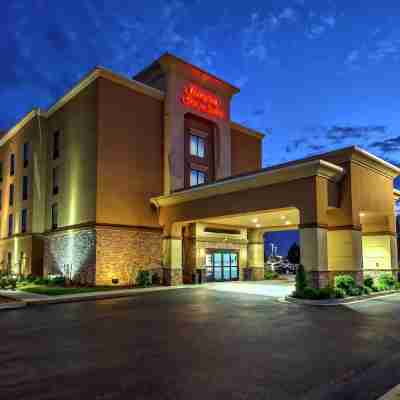 Hampton Inn & Suites Clarksville Hotel Exterior