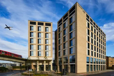 Courtyard London City Airport Hotels near Gidea Park Library