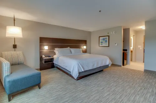 Holiday Inn Express & Suites Union City Hotels in Union City