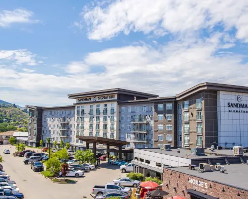 Sandman Signature Kamloops Hotel Hotels in Kamloops