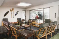 Royal Grove Waikiki - 2-Star