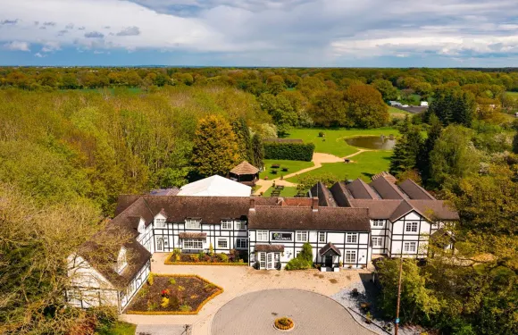 萊姆斯鄉村小屋酒店