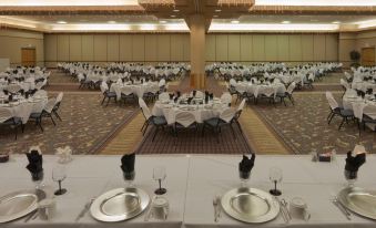 Holiday Inn Spearfish-Convention Center