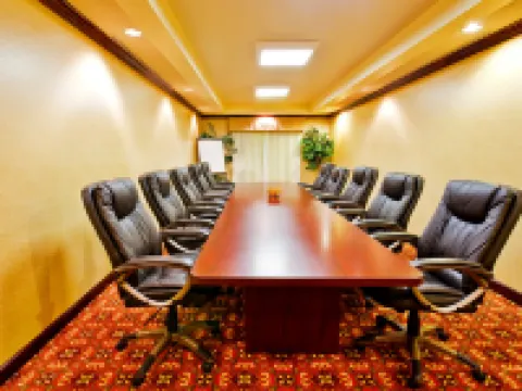 Holiday Inn Express & Suites DICKSON by IHG Hoteles en Dickson