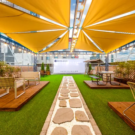 Busan Gijang Hotel Rian Отели рядом с достопримечательностью «Пляж Илгванг»