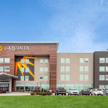 La Quinta Inn & Suites by Wyndham Shorewood
