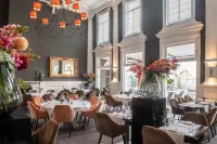 Van der Valk Theaterhotel Almelo فنادق في Enter
