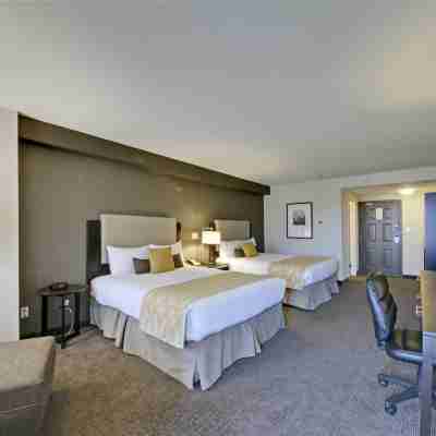 The Coast Kamloops Hotel & Conference Centre Rooms