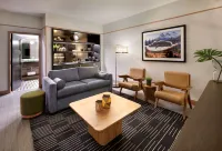 The Westley Calgary Downtown, Tapestry Collection by Hilton - 4-Star