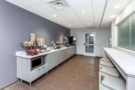 Microtel Inn & Suites by Wyndham West Fargo Medical Center