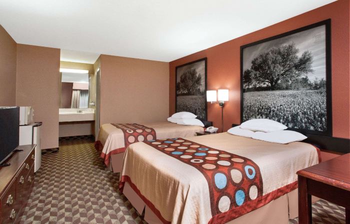 Super 8 by Wyndham Bastrop TX
