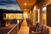 Karinga Motel - balcony