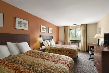 Days Inn & Suites by Wyndham Stevens Point Отели в г. Стивенс Пойнт