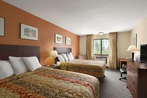 Days Inn & Suites by Wyndham Stevens Point Hôtels à : Stevens Point