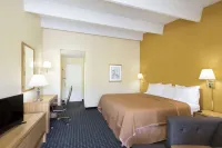 Howard Johnson by Wyndham Newburgh/West Point Hotels in Balmville