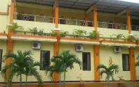Hotel Paraksari Hoteller i Pakembinangun