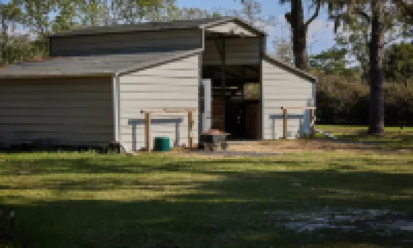 Pleasant Days Lodging Southwest Cottage.
