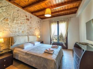 Agrikia Villa - Varvarigos Houses One Bedroom Apartment 1-3 Guests