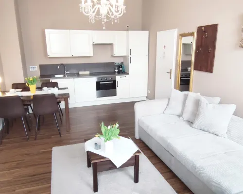 Apartment London up to 3 People Hotels in Unstrut-Hainich-Kreis
