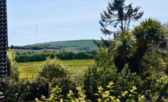 Little Clatterford Walkers Paradise for 2 Close to Carisbrooke Castle