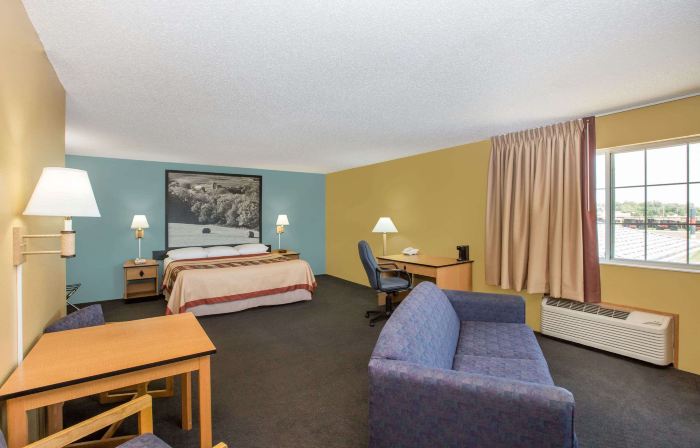 Super 8 by Wyndham Clarinda