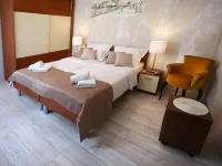 Luxury Lidija Rooms โรงแรมใกล้Archaeological Museum Split