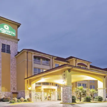 La Quinta Inn & Suites by Wyndham Little Rock - Bryant