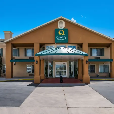 Quality Inn & Suites Salt Lake City Airport West Отели рядом с Аэропорт Солт-Лейк-Сити