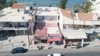 Queen Mary Beachfront Studios Hotel a Stalos