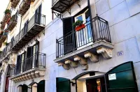 Kalamarina Rooms Các khách sạn gần Porta Felice