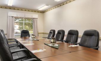 Days Inn by Wyndham Ottawa Airport