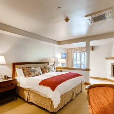 Vail Village King Hotel Room