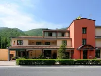 Guesia Village Hotel e Spa