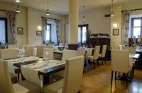 Hotel Oberje DLA Viere Hotels in Oulx
