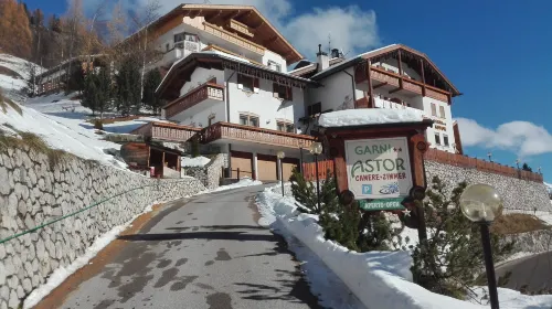 Garnì Astor Hôtels à : Livinallongo del Col di Lana