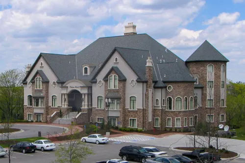 Chateau Avalon Hotels in Kansas City