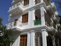 Ma Ma Guest House Hotels near Mandalay palace museum