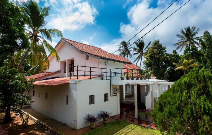 Dayanithi Guest House
