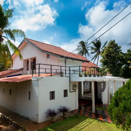 Dayanithi Guest House