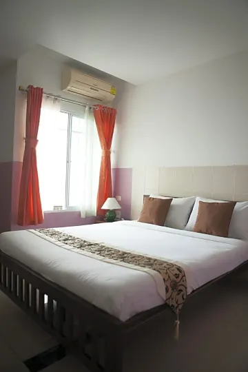 ห้องสแตนดาร์ด เตียงใหญ่ 1 เตียง