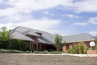 Airport Planet Lodge - Airport Shuttle