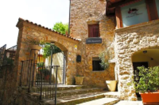 วิลล่าโรซามาเรีย โรงแรมใน