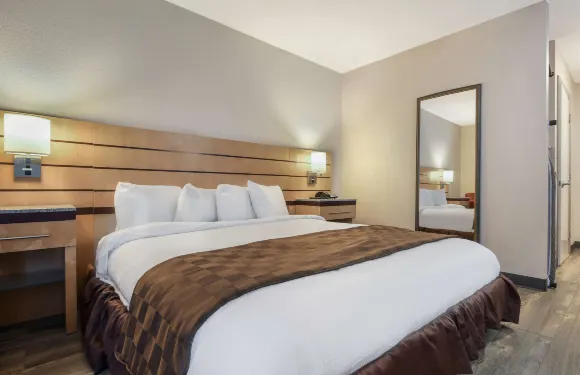 塔爾伯勒貝斯特韋斯特SureStay Plus酒店