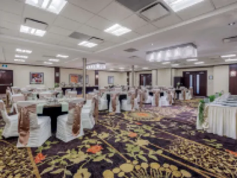 Best Western Plus Edmonton Airport Hotel Hotels in Leduc