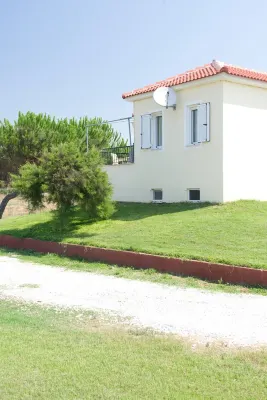 Romanos Beach Villas Hotels near Rimon Reza