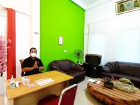 Hotel Berkah Atrama Syariah RedPartner Các khách sạn ở Dusun Baru Semurup