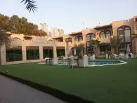 โรงแรม คอร์นิช พาเลซ - ที่มีสระว่ายน้ำ