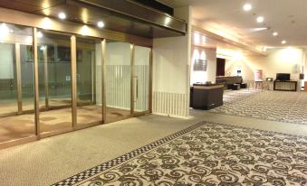 4. Hotel Ne..